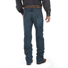 Load image into Gallery viewer, Wrangler 20X Relaxed Fit Competition Men&#39;s Jean
